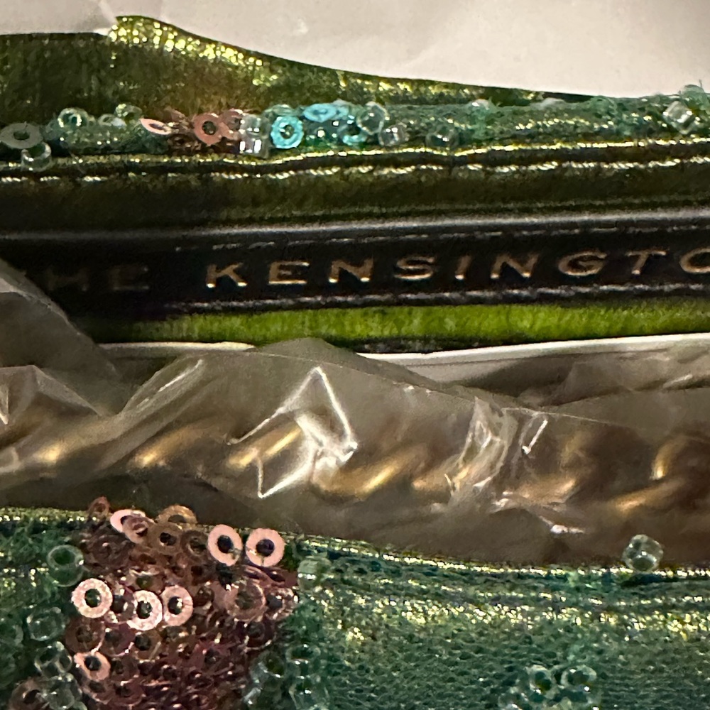 Kurt Geiger Green Sequin & Jewel Embellished Top Handle Bag! FIRM PRICE. Dropped - Picture 8 of 8